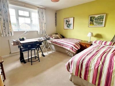 bed 3.1.jpg
